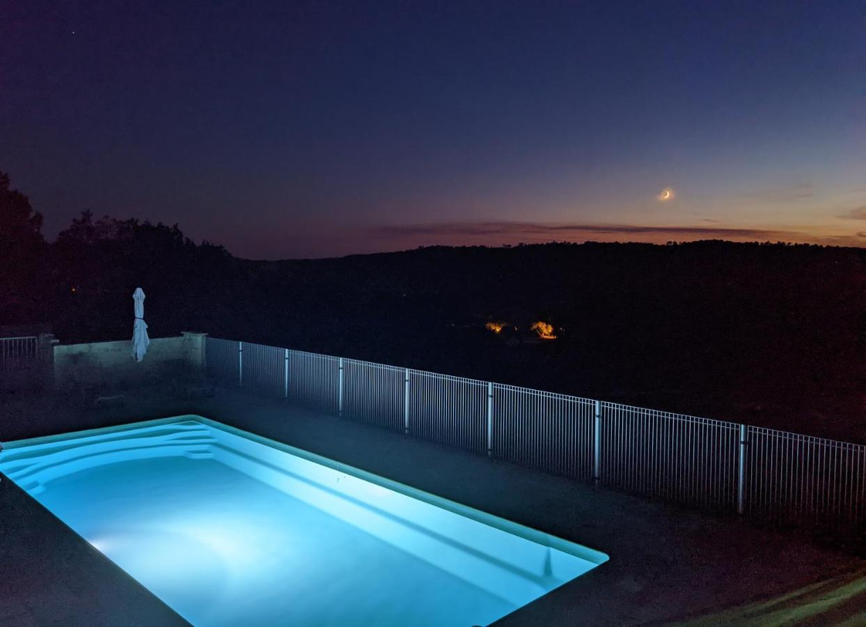 Bed and Breakfast Domaine De Fleurie Tursac Экстерьер фото